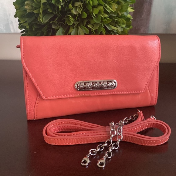 BRIGHTON 🪸CORAL🪸 SILVER-TONE LARGE ENVELOPE WALLET CROSSBODY BAG🌟EUC🌟 - Picture 14 of 17